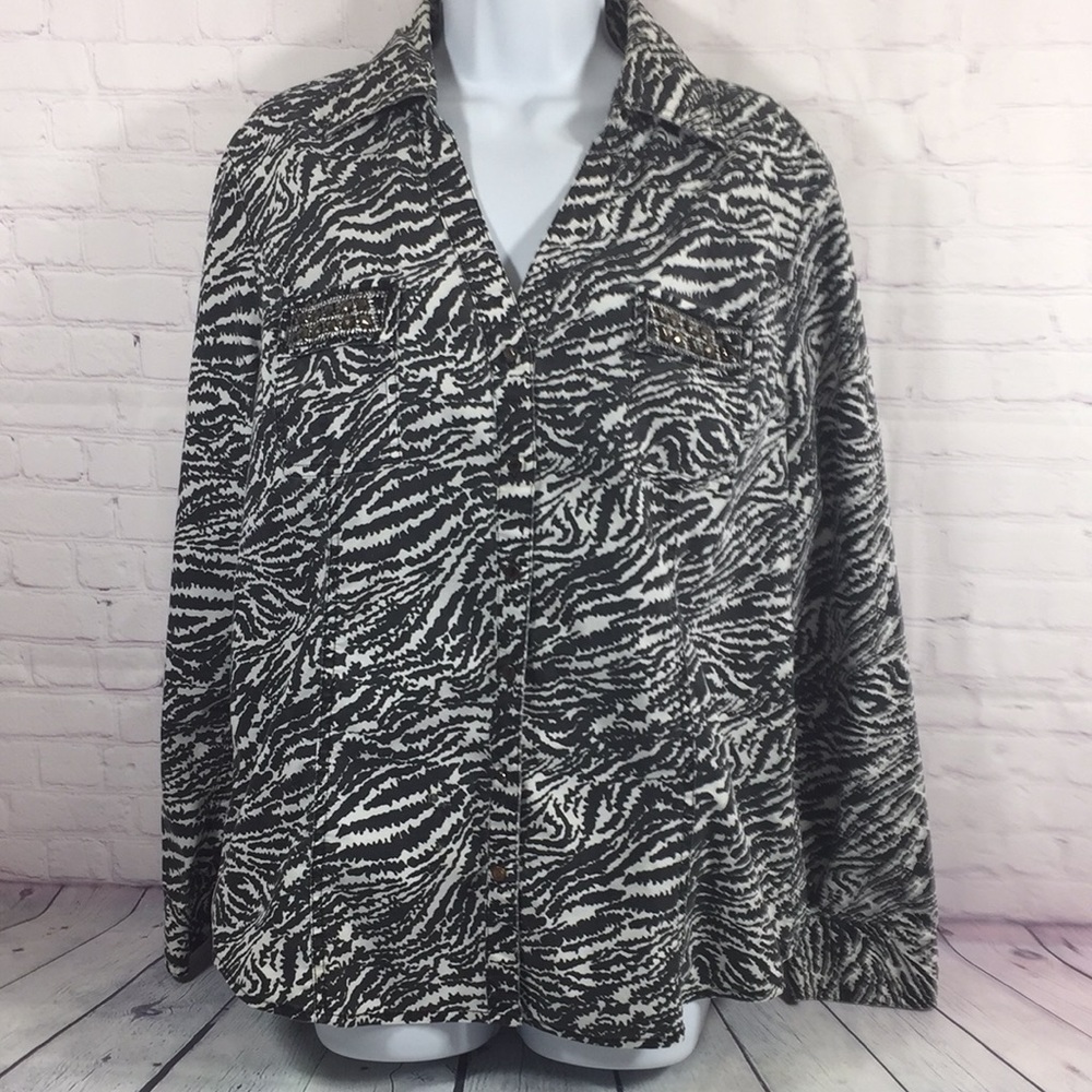 Animal Print Long Sleeve Button Front Top Size XL